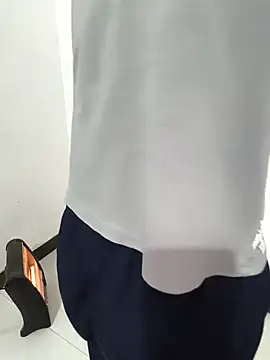 sassyishhu76 online show from 12/23/25, 09:30