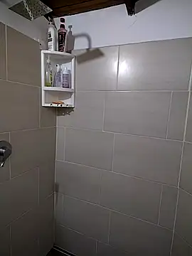 Suzanelee1 online show from 10/10/25, 10:32