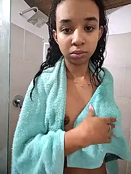 Suzanelee1 online show from 11/30/25, 10:54