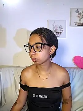 Suzanelee1 online show from 11/06/25, 02:26