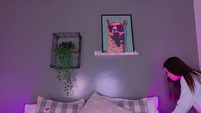 Snapshot of KeendraFox_ chatting on 10/22/25, 10:15 KeendraFox online show from 10/22/25, 10:15