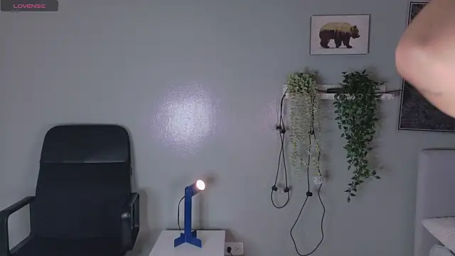 KeendraFox  online show from 02/02/26, 10:36