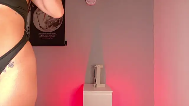 KeendraFox  online show from 03/02/26, 11:17