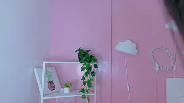 KeendraFox  online show from 01/16/26, 11:36