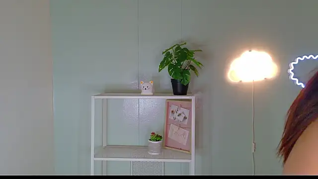 KeendraFox  online show from 02/05/26, 10:33