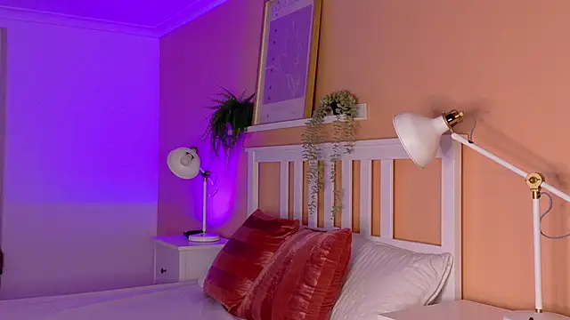 KeendraFox  online show from 03/15/26, 11:39