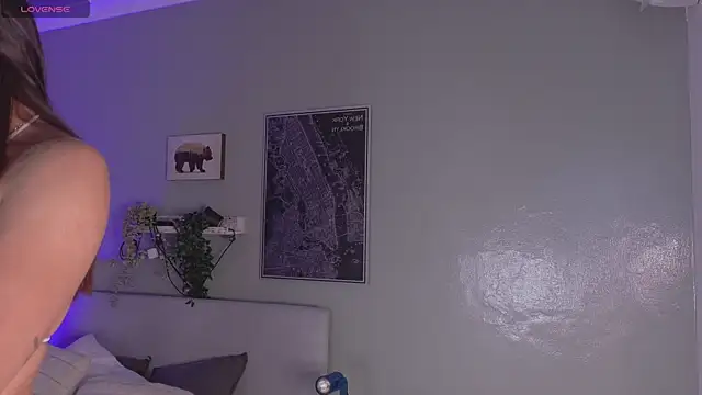 KeendraFox  online show from 03/23/26, 10:15