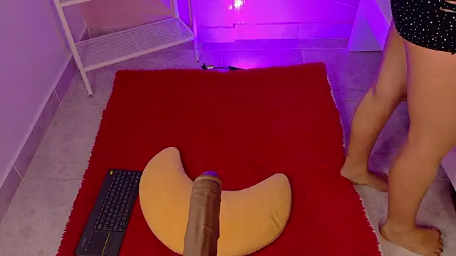 KeendraFox  online show from 02/10/26, 11:31