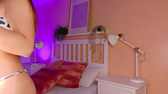 KeendraFox  online show from 03/19/26, 06:08