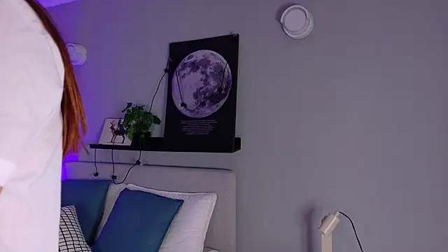 KeendraFox  online show from 03/11/26, 10:20