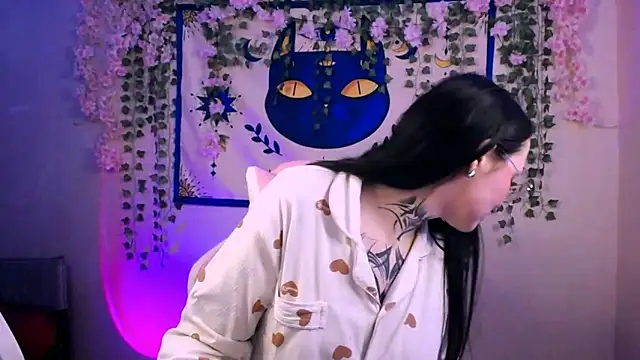 MollyKissy online show from 04/12/26, 04:49