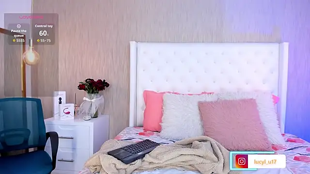 Lucy Lu17 online show from 12/01/25, 01:34