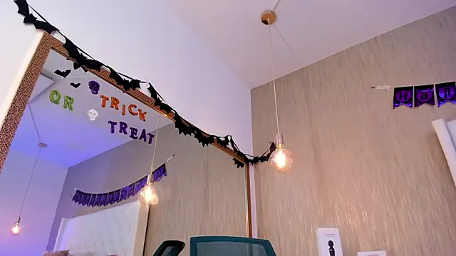 Lucy Lu17 online show from 10/07/25, 12:50