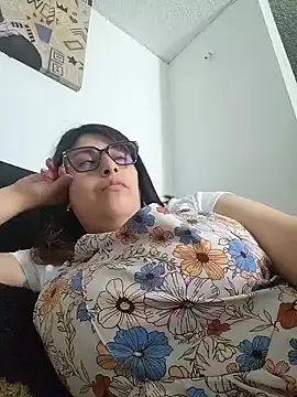 queenalexxa111 online show from 03/28/26, 06:20