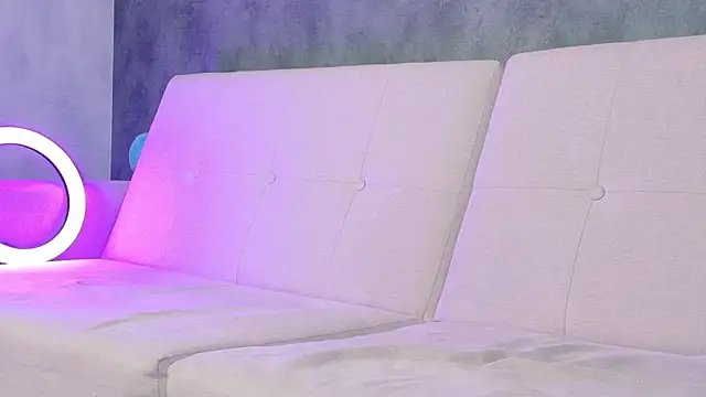 OnlyForYou  online show from 09/19/25, 04:05