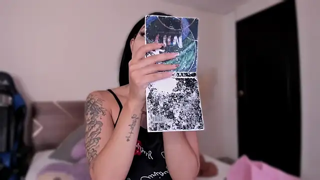 SofiaClarkson online show from 11/15/25, 11:36