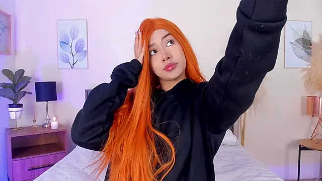 SofiaClarkson online show from 12/02/25, 12:51