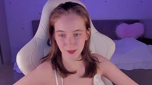 CrystalSoul  online show from 10/24/25, 03:22