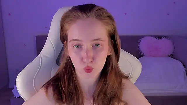 CrystalSoul  online show from 10/25/25, 09:26