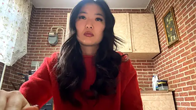 EmmaLeexth online show from 03/12/26, 11:14