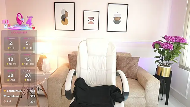 BillieBrownn online show from 10/31/25, 07:10