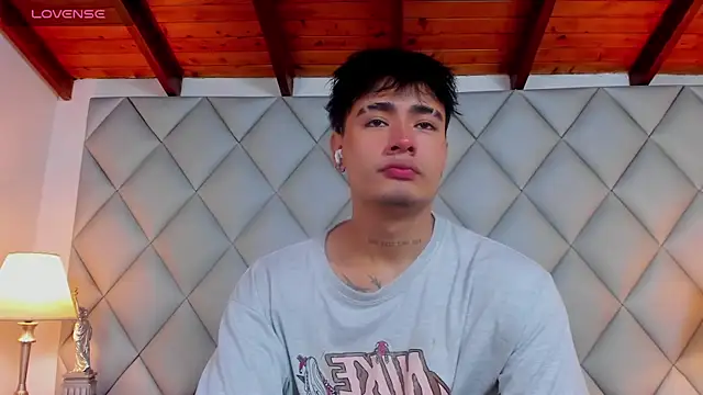 Clement Reyes online show from 11/30/25, 03:13