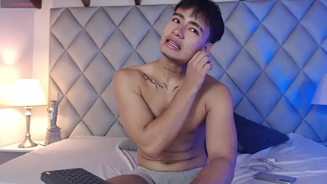 Clement Reyes online show from 10/25/25, 01:01