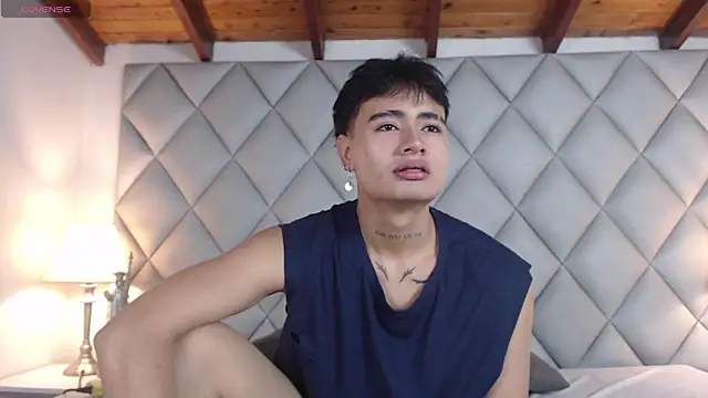 Clement Reyes online show from 10/19/25, 01:25