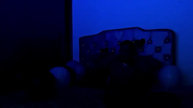 Snapshot of IslaRose7 chatting on 02/14/26, 06:08 IslaRose7 online show from 02/14/26, 06:08