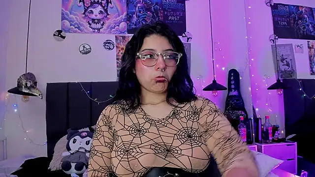 SabrinaV  online show from 04/14/26, 11:26