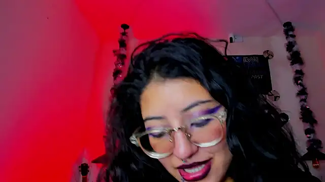 SabrinaV  online show from 01/05/26, 05:27