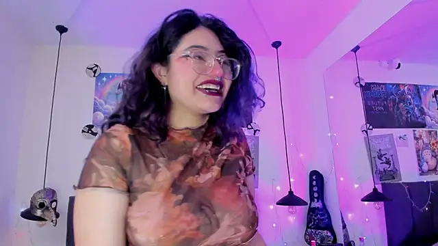 SabrinaV  online show from 03/31/26, 11:23