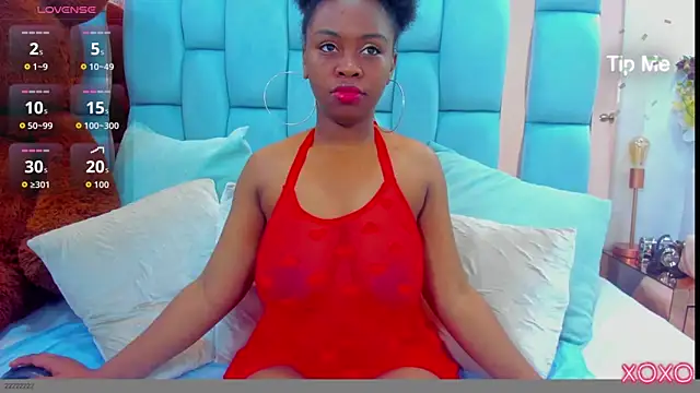 hazellanee online show from 04/03/26, 03:24