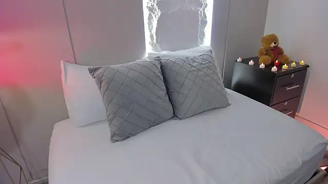 nare celebi  online show from 12/20/25, 02:47