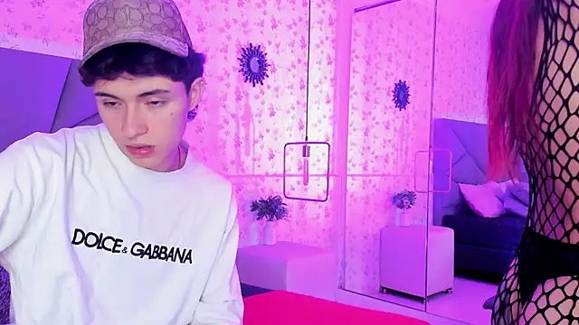 meganandtylerr19 online show from 11/25/25, 12:05