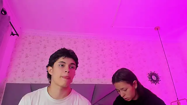 meganandtylerr19 online show from 11/24/25, 01:33