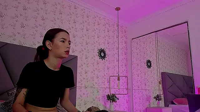 meganandtylerr19 online show from 10/28/25, 12:15