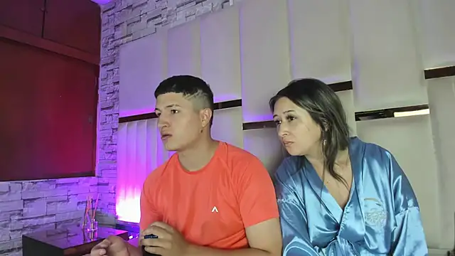 Snapshot of ANLLELOAndANGELA chatting on 06/10/26, 05:03 ANLLELOAndANGELA online show from 06/10/26, 05:03