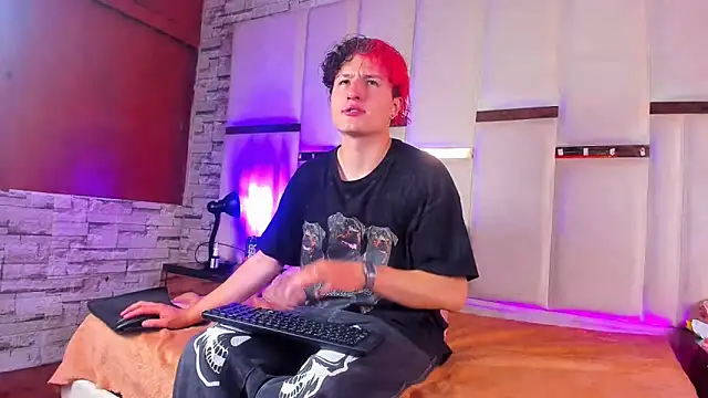 ANLLELOAndANGELA online show from 11/25/25, 04:40