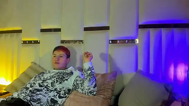 ANLLELOAndANGELA online show from 02/04/26, 04:02