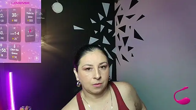 Snapshot of AgataThompson_ chatting on 10/09/25, 07:36 AgataThompson online show from 10/09/25, 07:36