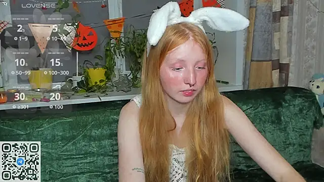 RitaSweety18 online show from 10/27/25, 07:04