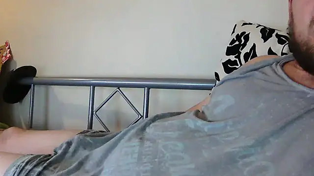 BiologicCargo752 online show from 12/01/25, 11:38