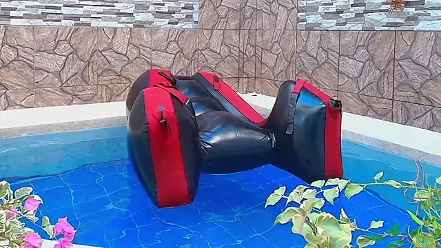 Selenegomezz online show from 10/17/25, 08:32