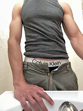 gymratforyouu online show from 09/22/25, 02:39