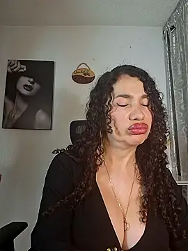 Lina 444 online show from 12/20/25, 11:51