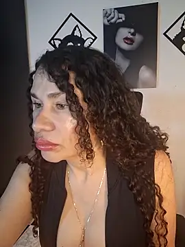 Lina 444 online show from 05/08/26, 01:31