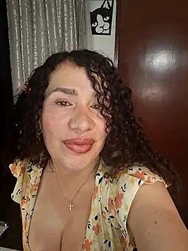 Snapshot of Lina_444 chatting on 07/18/26, 01:36 Lina 444 online show from 07/18/26, 01:36