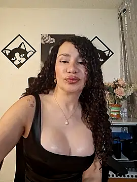 Lina 444 online show from 02/17/26, 12:30