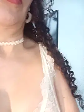 Lina 444 online show from 10/04/25, 01:40